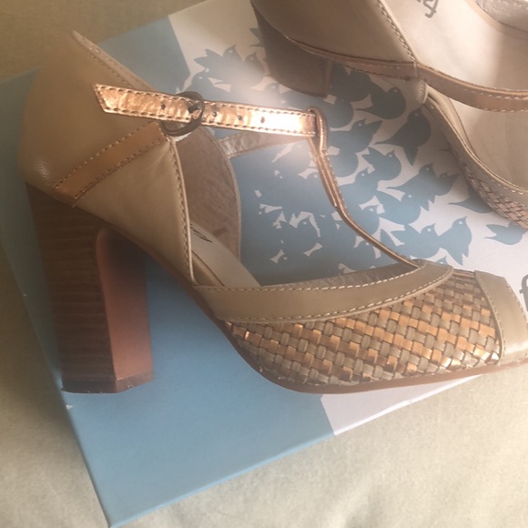 Faryl Robin peep toe shoes - Picture 3 of 8